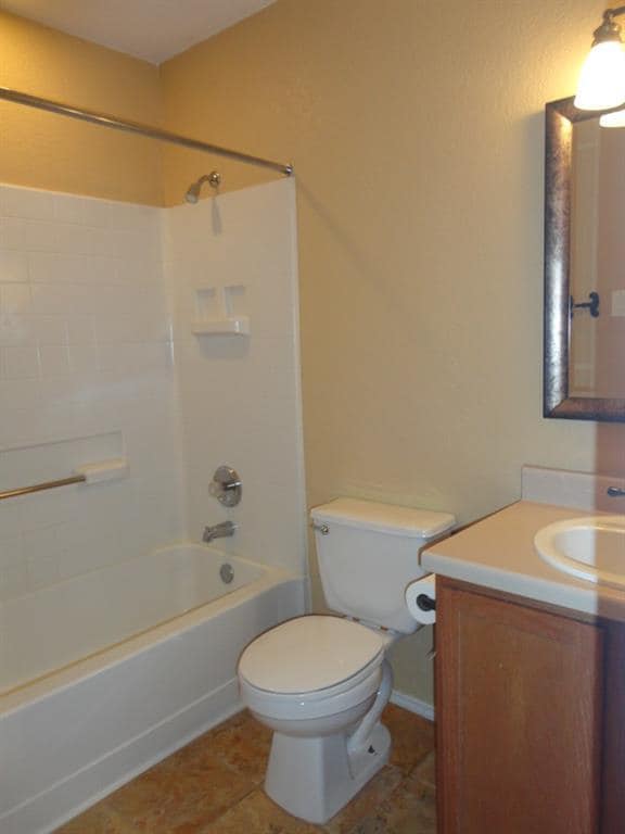 Building Photo - 17418 Dashwood Creek Dr