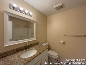 Building Photo - 6734 Honeyridge Ln
