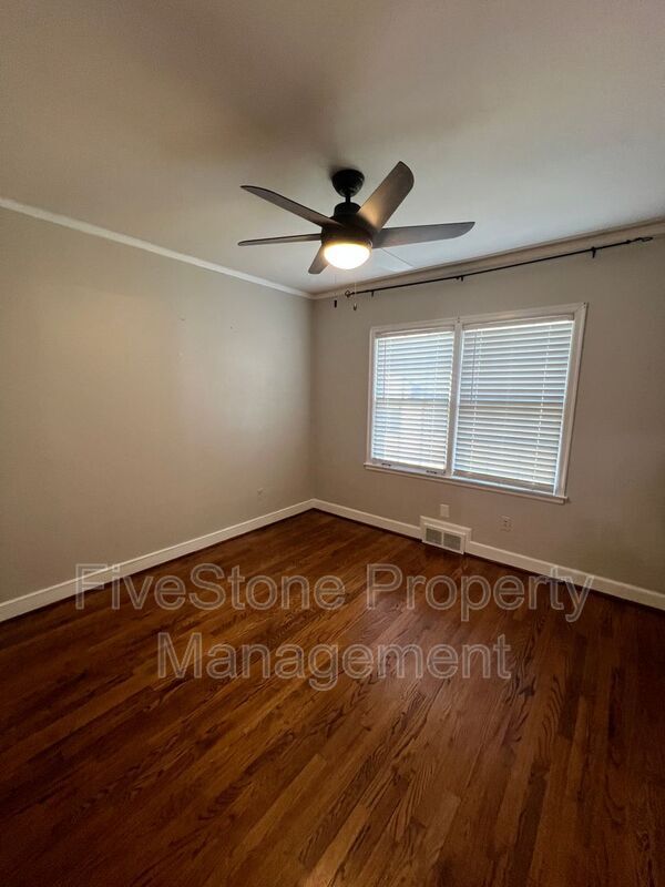 Building Photo - 144 Northwood Dr