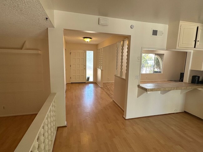 Building Photo - 4 Bedroom 2 Bath Home in Orcutt