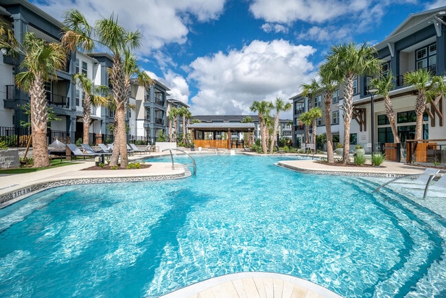 Building Photo - Cypress Longwood