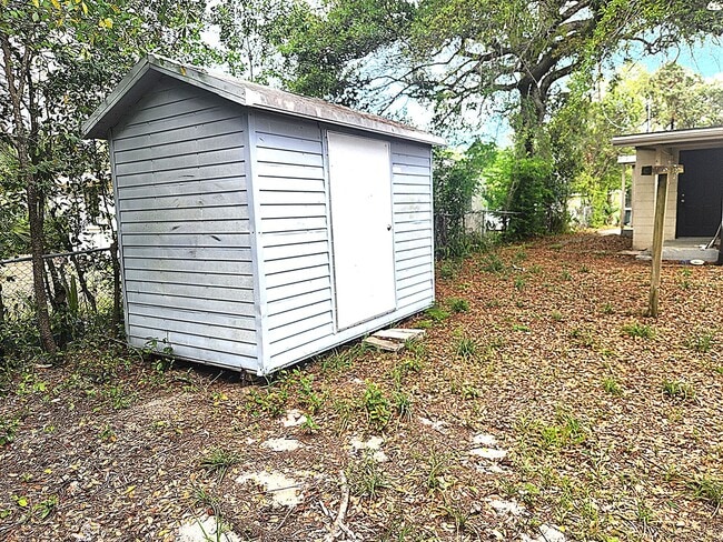 Building Photo - Cozy 2-bedroom, 1-bath home in Daytona Beach