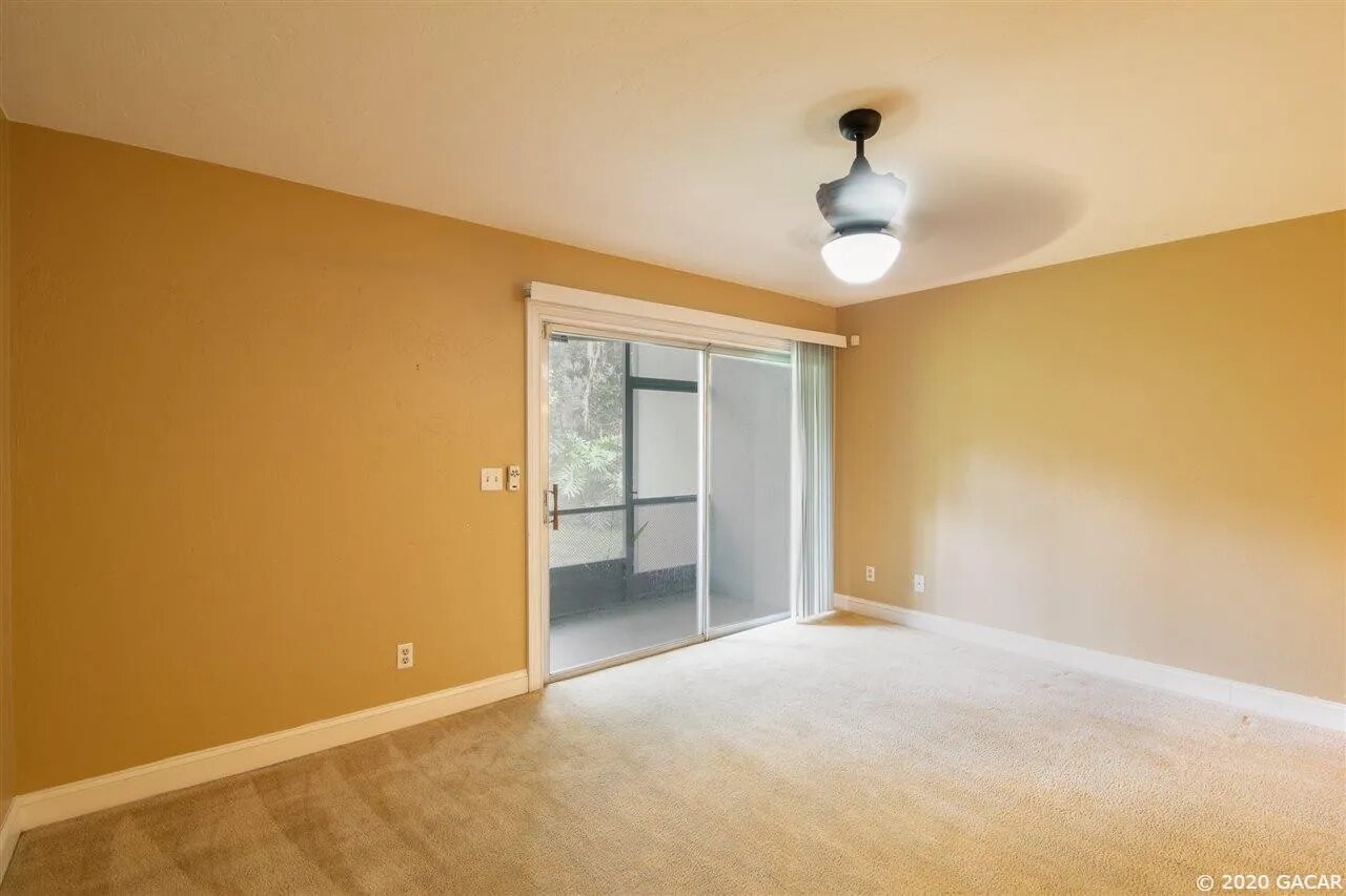 Building Photo - 4411 SW 34th St