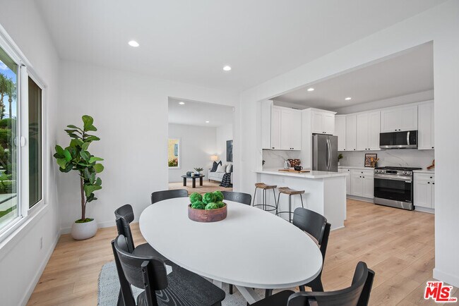 Building Photo - 3626 E 1st St