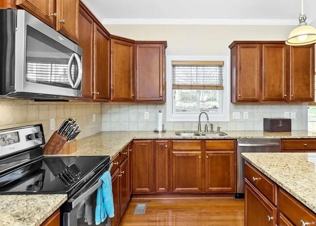 Building Photo - 14101 Wiley Cir