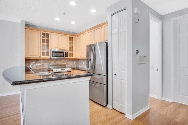 Building Photo - 1383 Piazza Pitti