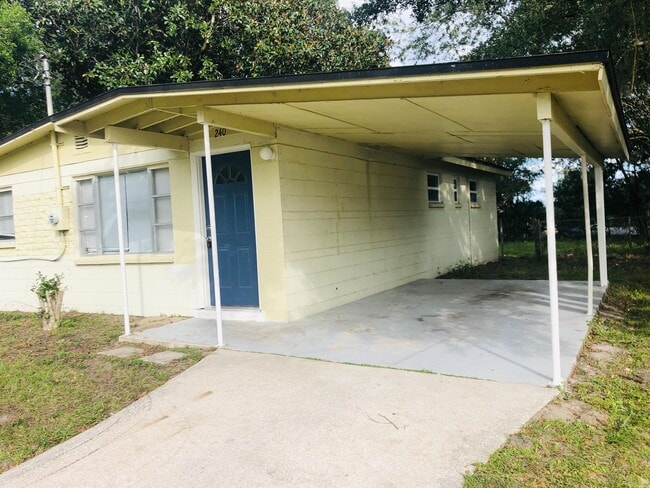 Building Photo - 240 Lee Dr