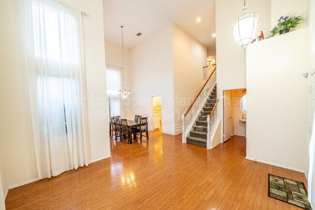 Building Photo - 3655 Shandin Dr