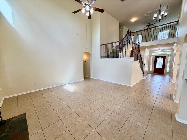 Building Photo - 25206 Auburn Terrace Dr