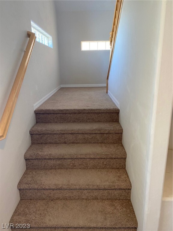 Building Photo - 364 Hanbury Manor Ln
