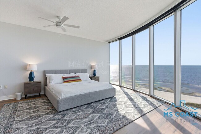 Building Photo - 2060 Beach Blvd