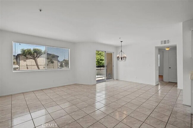 Building Photo - 9014 Burnet Ave