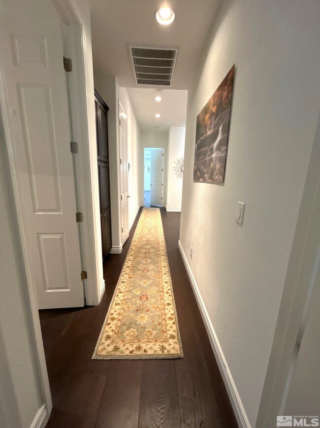 Building Photo - 2070 Blue Boy Ln