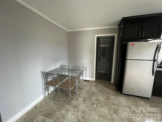 Building Photo - 2122 Boxcar Rd