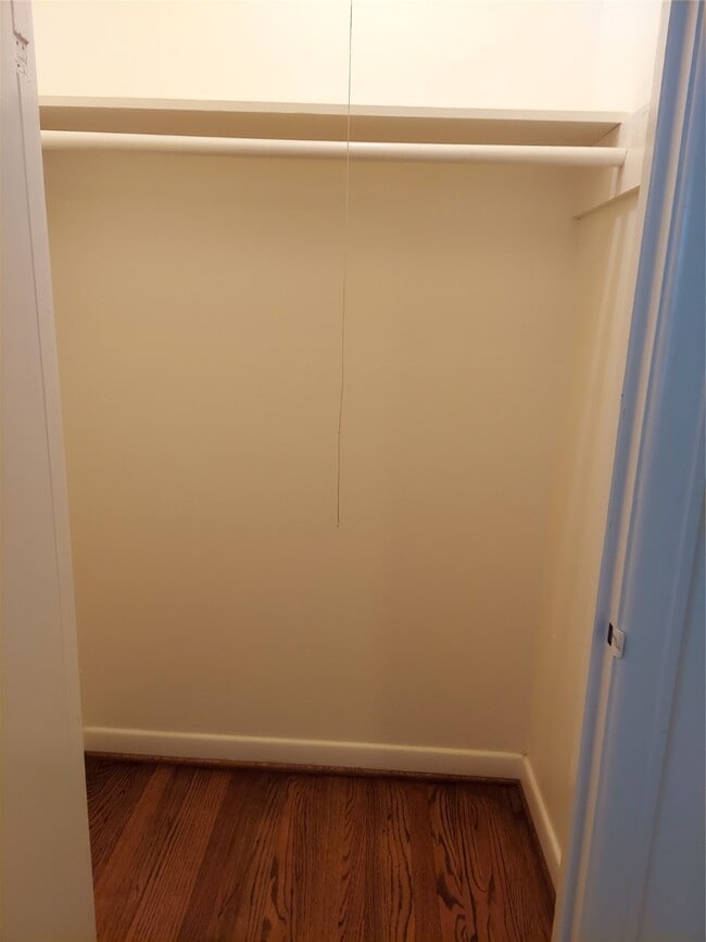 Building Photo - 2821 Eastgrove Ln