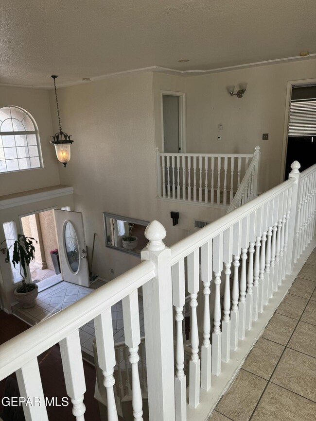 Building Photo - 12176 Dos Rios Dr