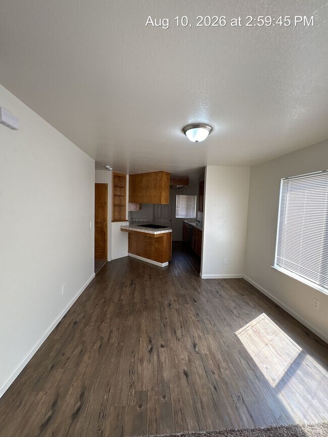 Building Photo - 975 N Lynora St