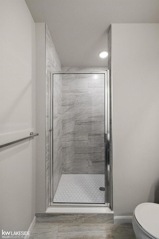 Building Photo - 28255 Loews Dr