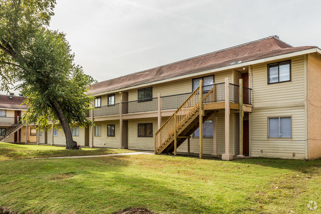 Building Photo - Emerald Ridge