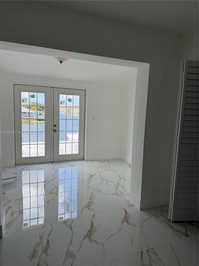 Building Photo - 2669 W 52nd St