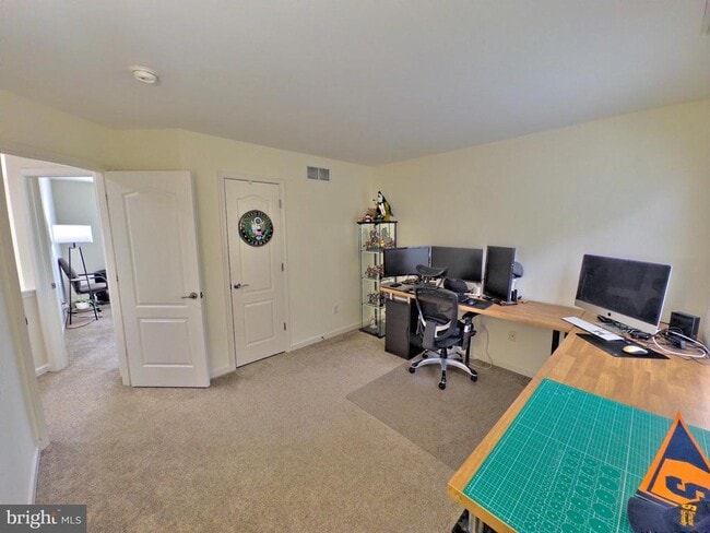 Building Photo - 161 Belfry Dr