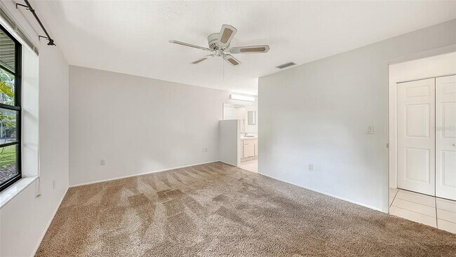 Building Photo - 5010 Barrington Cir