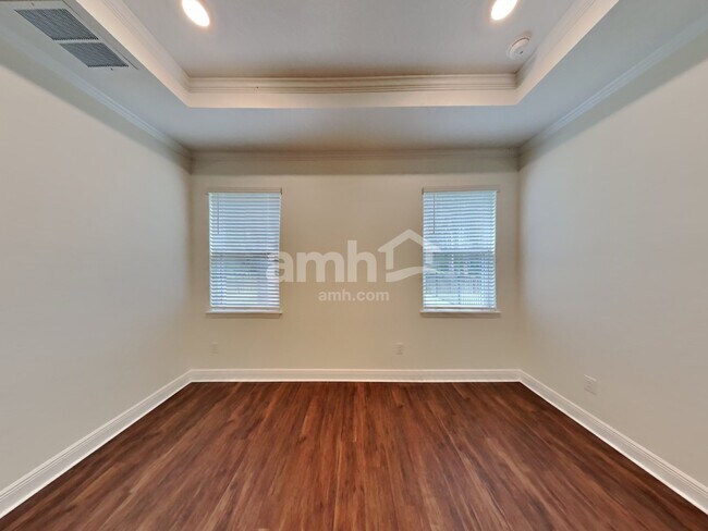 Building Photo - 6301 Emerald Hls Wy