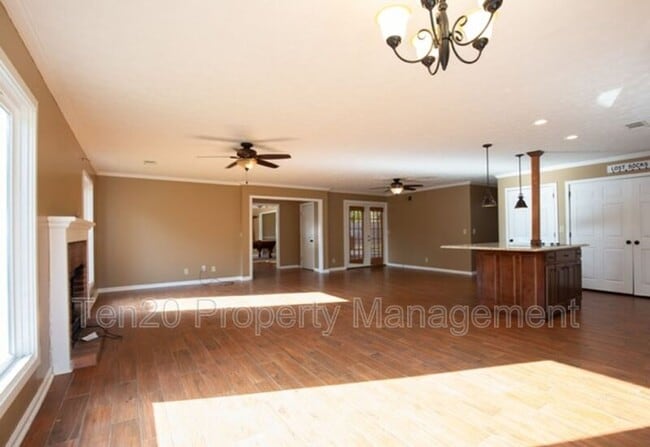Building Photo - 2813 Edgewood Rd
