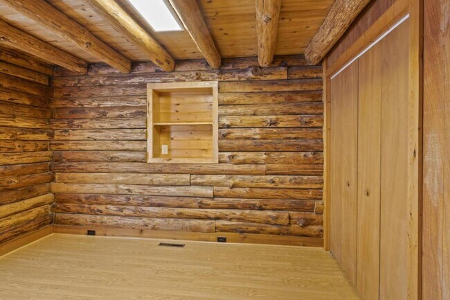 Building Photo - 118 Agape Wy