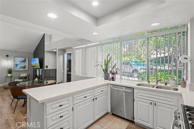Building Photo - 26481 Olivewood