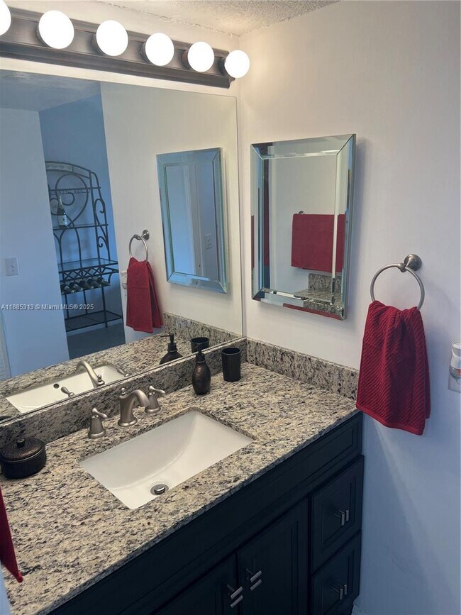 Building Photo - 12550 SW 15th St