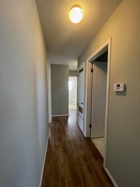 Building Photo - 913 S 10th St