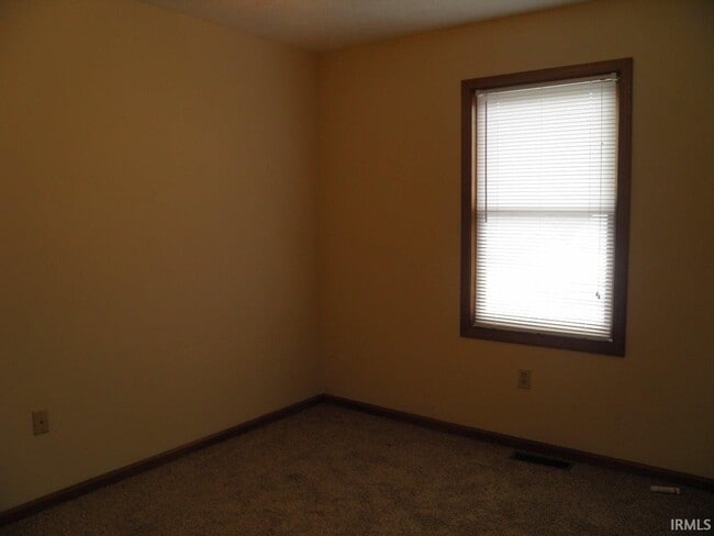 Building Photo - 5217 Raubs Ln