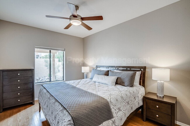 Building Photo - 9520 N 105th St