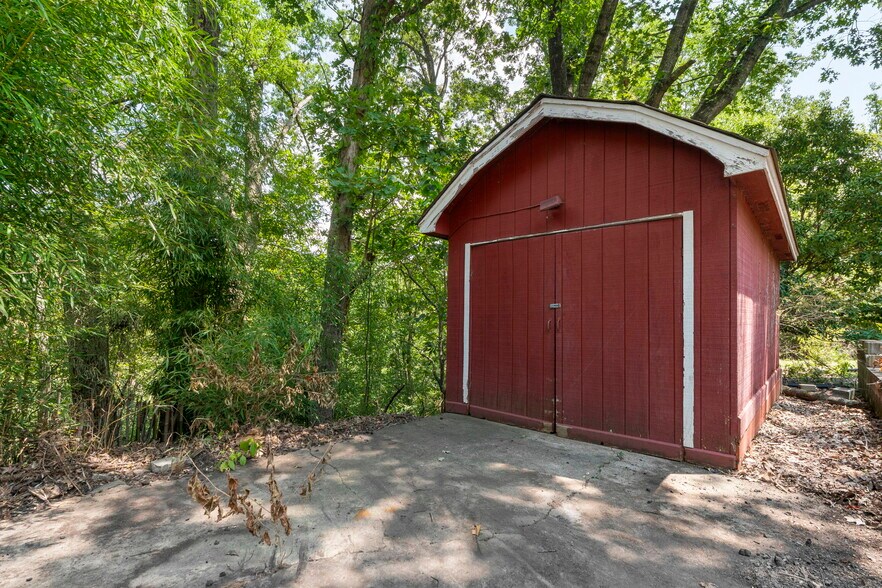 Building Photo - 11220 Bainbridge Dr