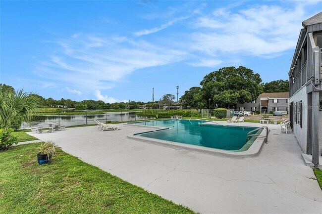 Building Photo - 3822 Cortez Dr