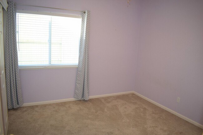 Building Photo - 9289 Winding Brook Way