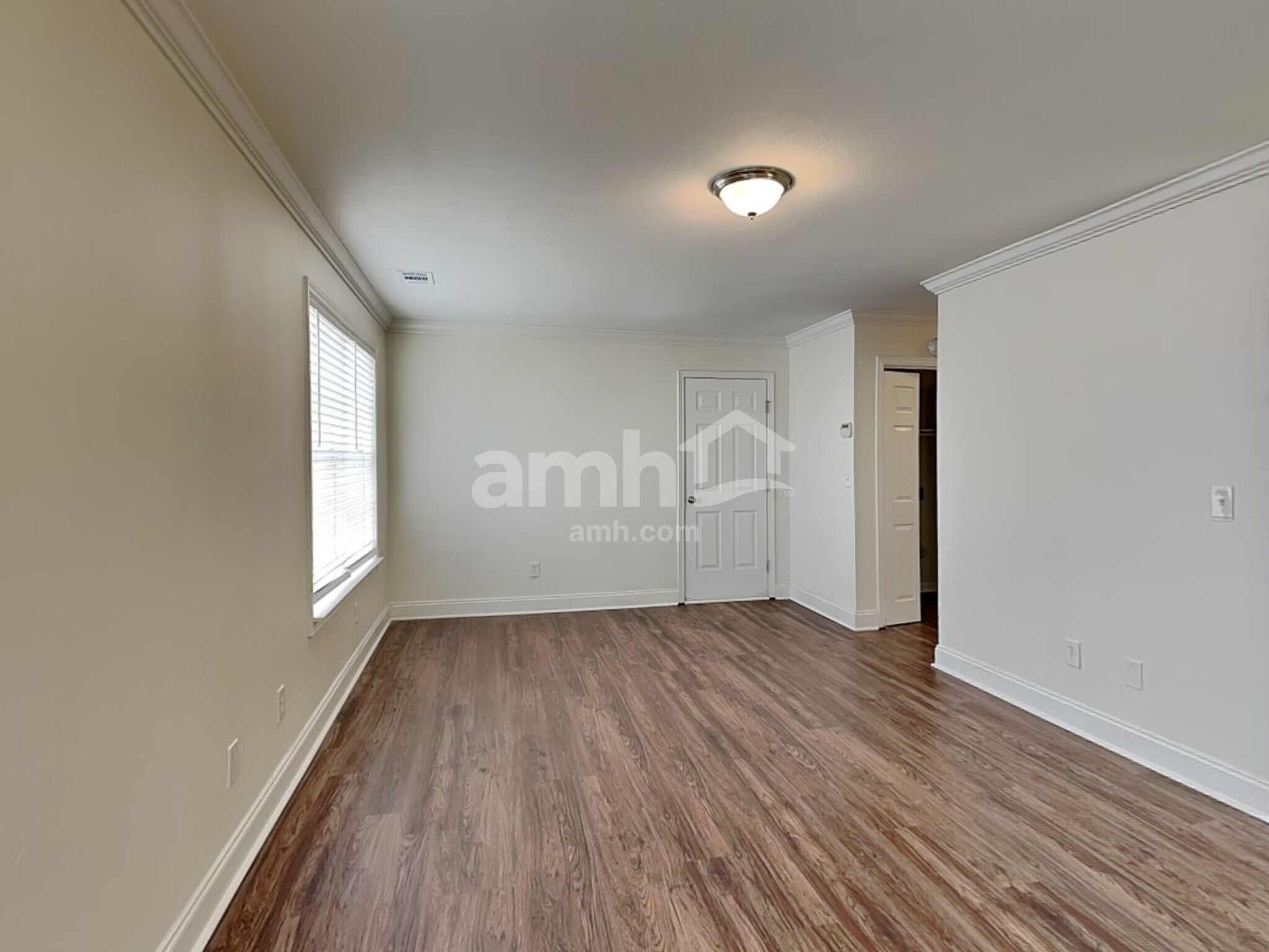 Building Photo - 22 Willow Bend Dr