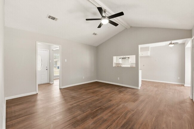 Building Photo - 3120 Royal St