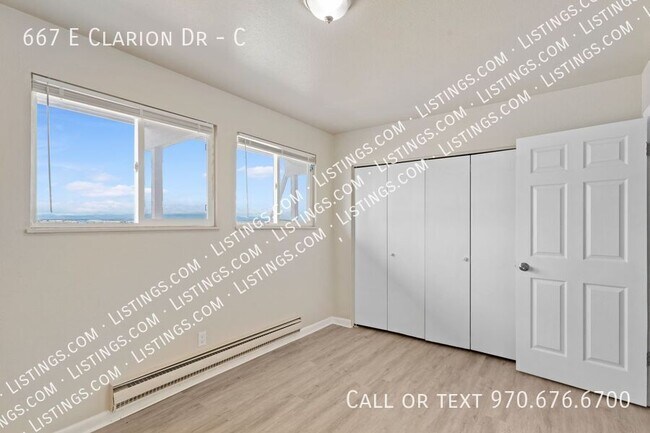 Building Photo - 667 E Clarion Dr