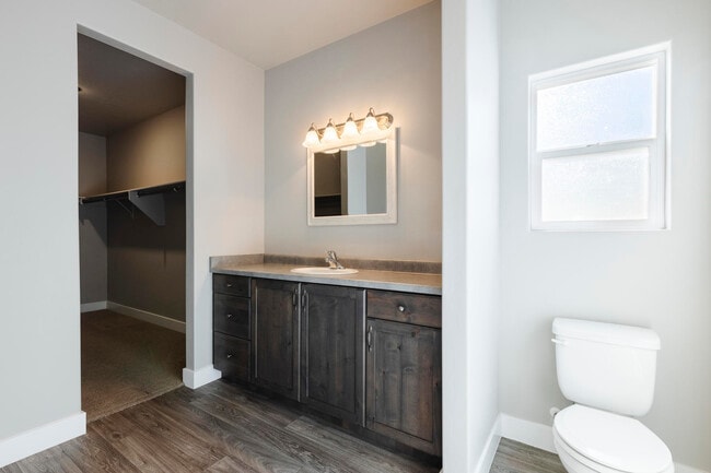 Building Photo - 3338 E Crimson Ridge Dr
