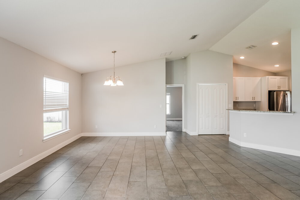 Building Photo - 433 Bloomfield Dr