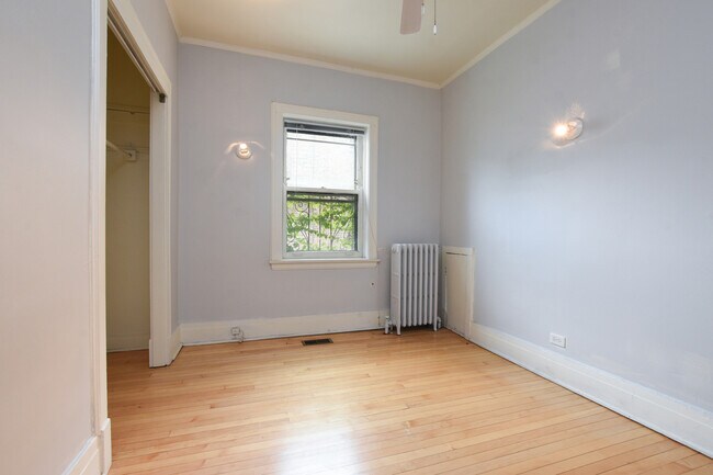 Building Photo - 3111 W Palmer Square