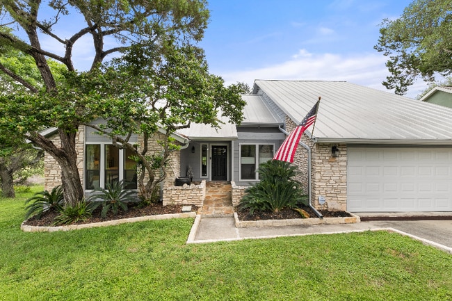 Primary Photo - 303 Watts Ln