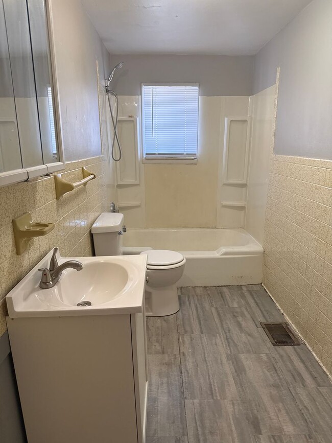 Building Photo - Cornell Duplexes