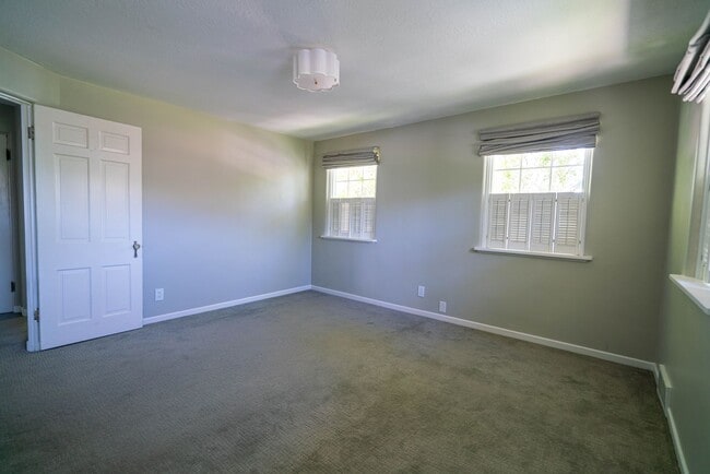 Building Photo - Charming 4 Bed, 2/5 Bath East Bench House