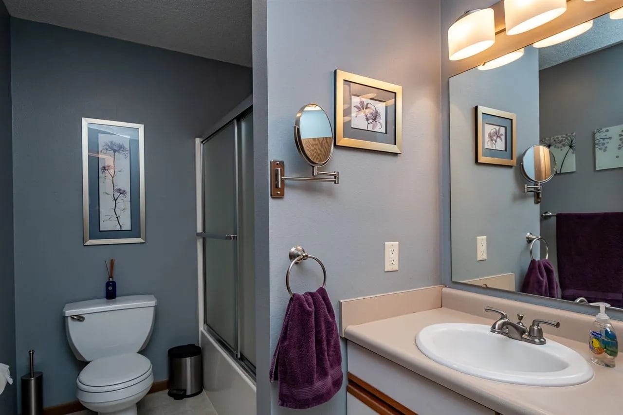 Bathroom - 68 Westside Dr