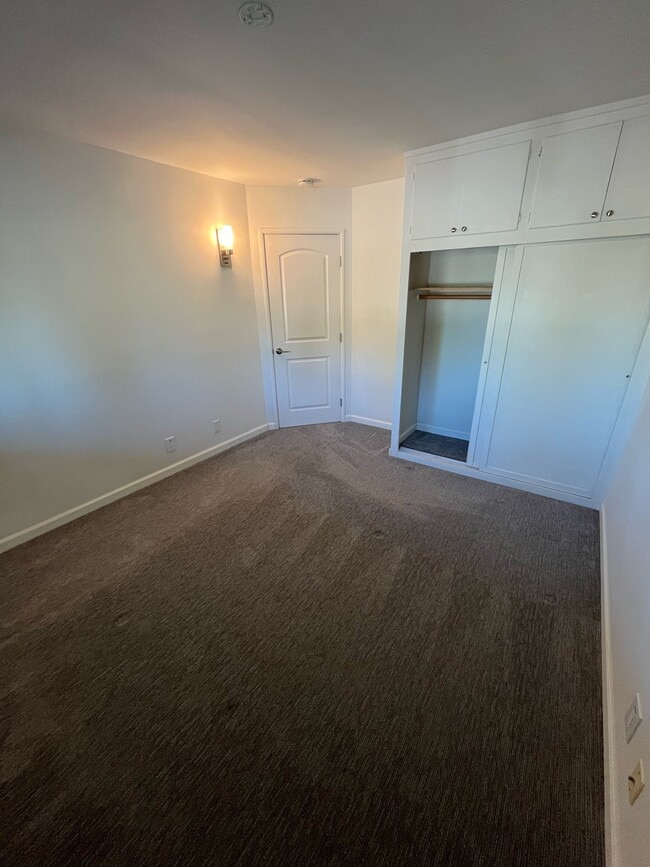 Building Photo - 2545 Fourth St