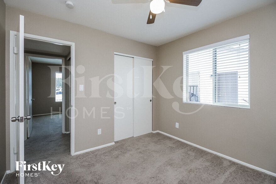 Building Photo - 2312 E Commonwealth Ave