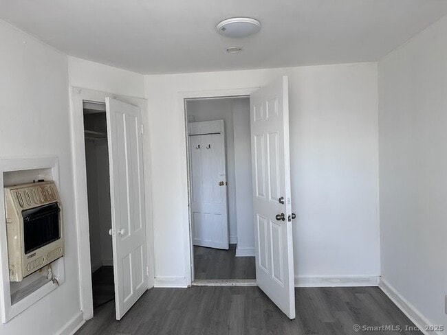 Building Photo - 449 3rd Ave